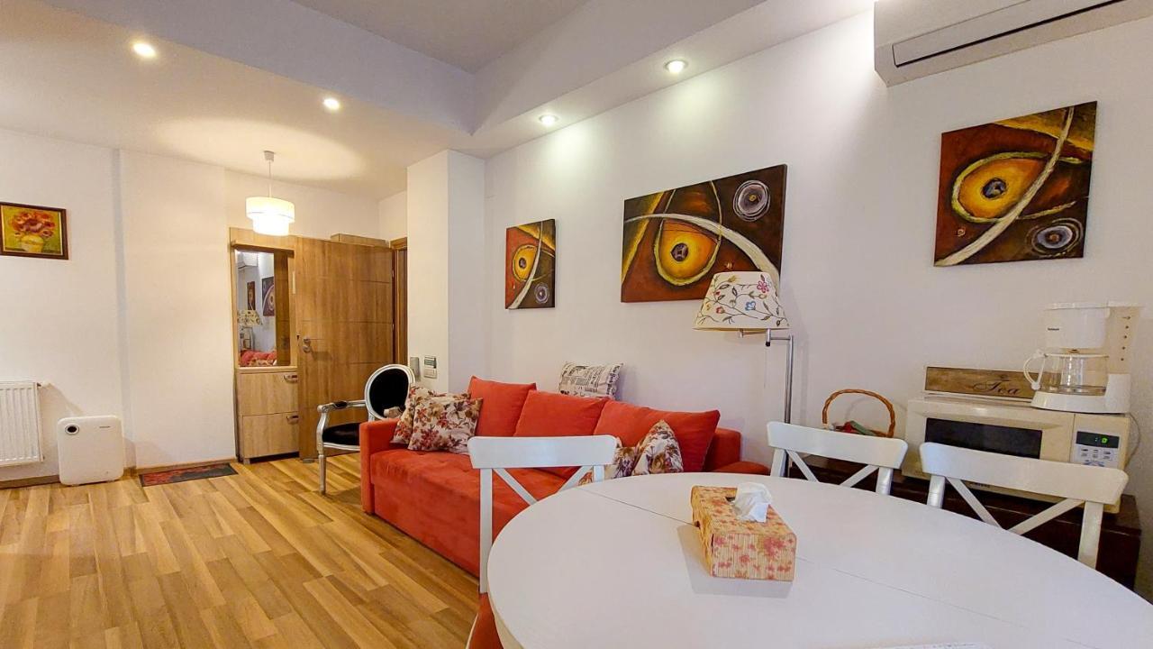 Appartement Fancy 1Bd Family Friendly In Historical Centre à Bucarest Extérieur photo