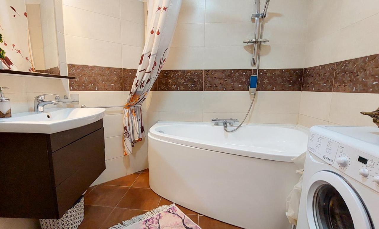 Appartement Fancy 1Bd Family Friendly In Historical Centre à Bucarest Extérieur photo